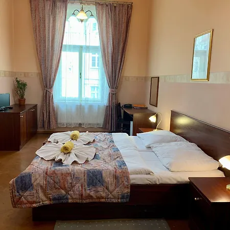 Victor فندق براغ