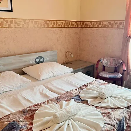Victor Hotel