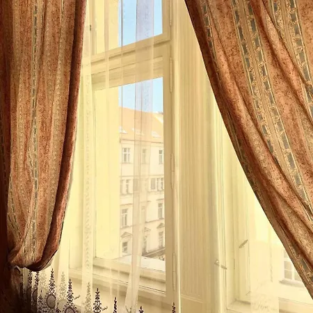 Hotel Victor 3*