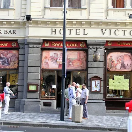 Victor فندق